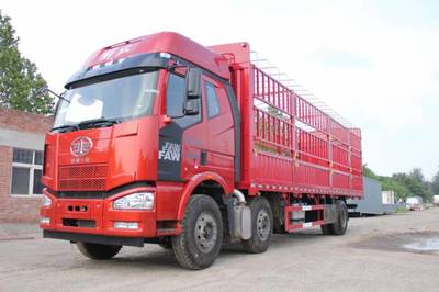 北京一汽解放J6M9.6米前四后四高欄貨車